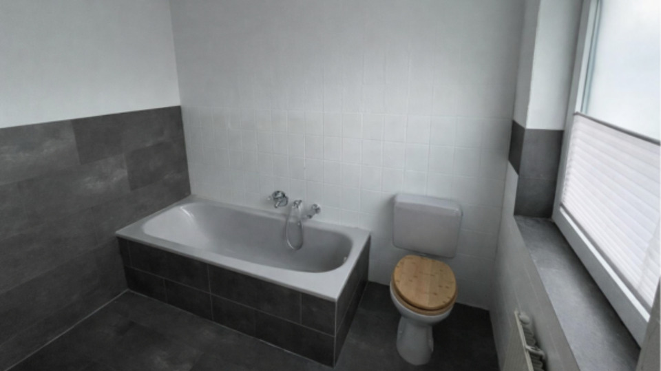 Exklusive 135 qm Wohnung mit Kamin, Einbauküche & Garage 4 zimmer