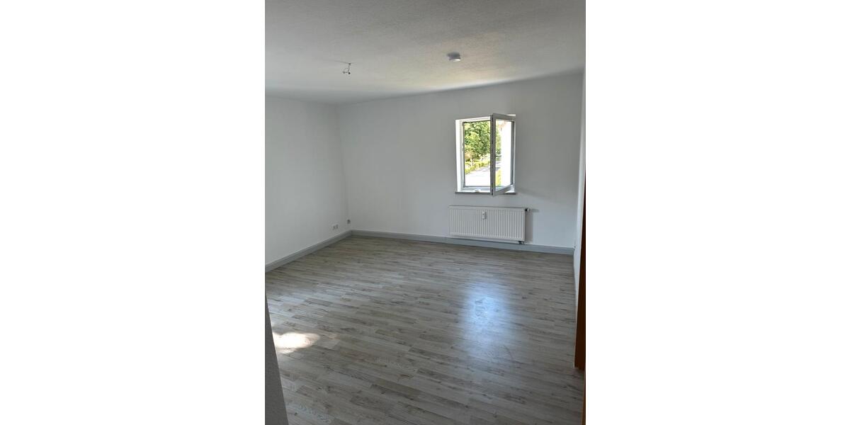 Etagenwohnung Sömmerda - 3 Zimmer, 58 m&sup2;, 580&euro; | Angebot:26099789
