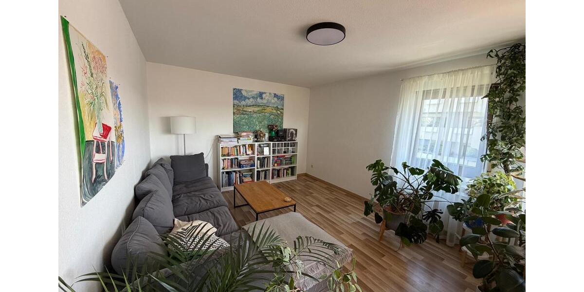 Etagenwohnung Markgröningen - 2.5 Zimmer, 66 m&sup2;, 820&euro; | Angebot:26611952