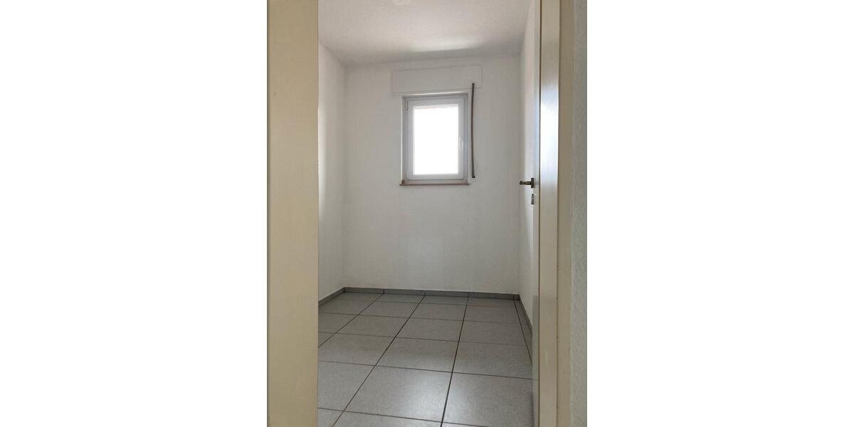 Etagenwohnung Kreuzau - 3.5 Zimmer, 90 m&sup2;, 800&euro; | Angebot:25161441