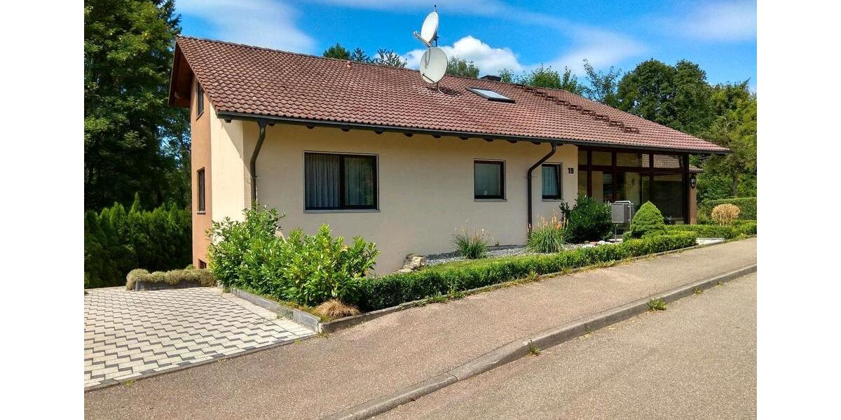 Etagenwohnung Mainhardt - 2.5 Zimmer, 66 m&sup2;, 690&euro; | Angebot:24787177