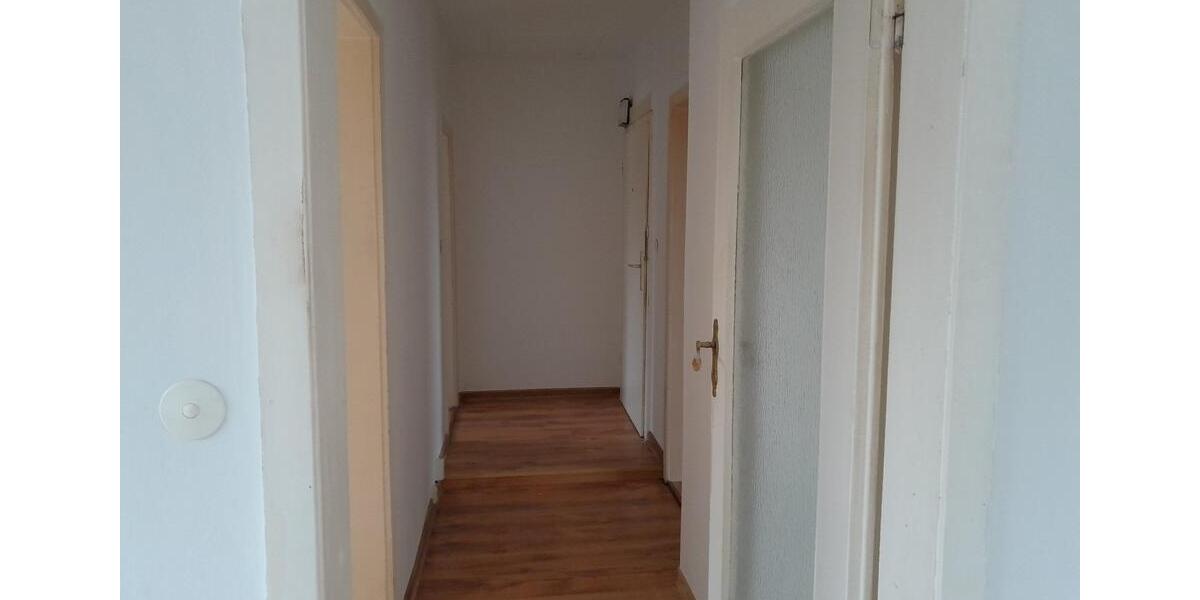 Etagenwohnung Altentreptow - 3 Zimmer, 68 m&sup2;, 430&euro; | Angebot:26533796