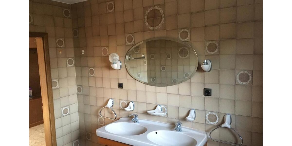 Erdgeschoßwohnung Petershagen - 3 Zimmer, 120 m&sup2;, 660&euro; | Angebot:26048913