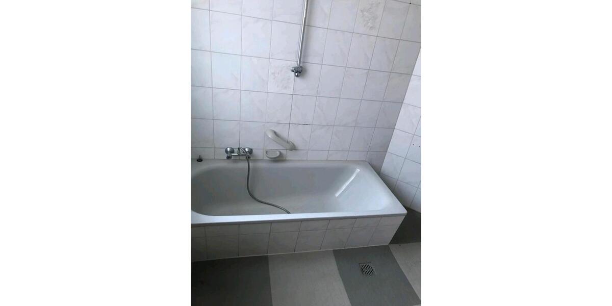 Etagenwohnung Spangenberg - 3 Zimmer, 95 m&sup2;, 750&euro; | Angebot:26503038