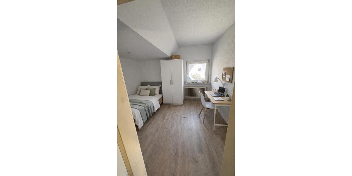 Einfamilienhaus Oldenburg Bloherfelde - 1 Zimmer, 170 m&sup2;, 20&euro; | Angebot:25613802