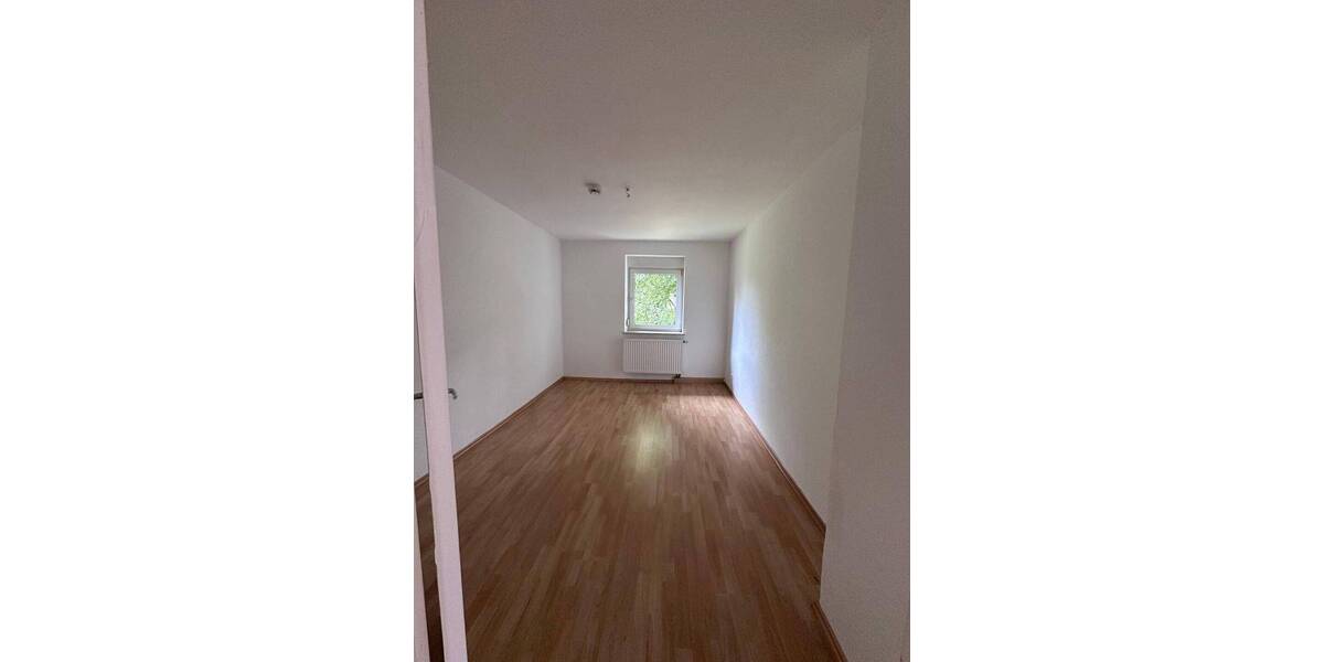 2 ZKB, 2.OG re, renoviert, Trifelsstr. 15, 66113 Saarbrücken 2 zimmer