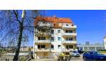 Lichtdurchflutete Dachgeschoßwohnung mit großen Südbalkon, Wannenbad + Dusche, Außenstellplatz etc. 3 zimmer