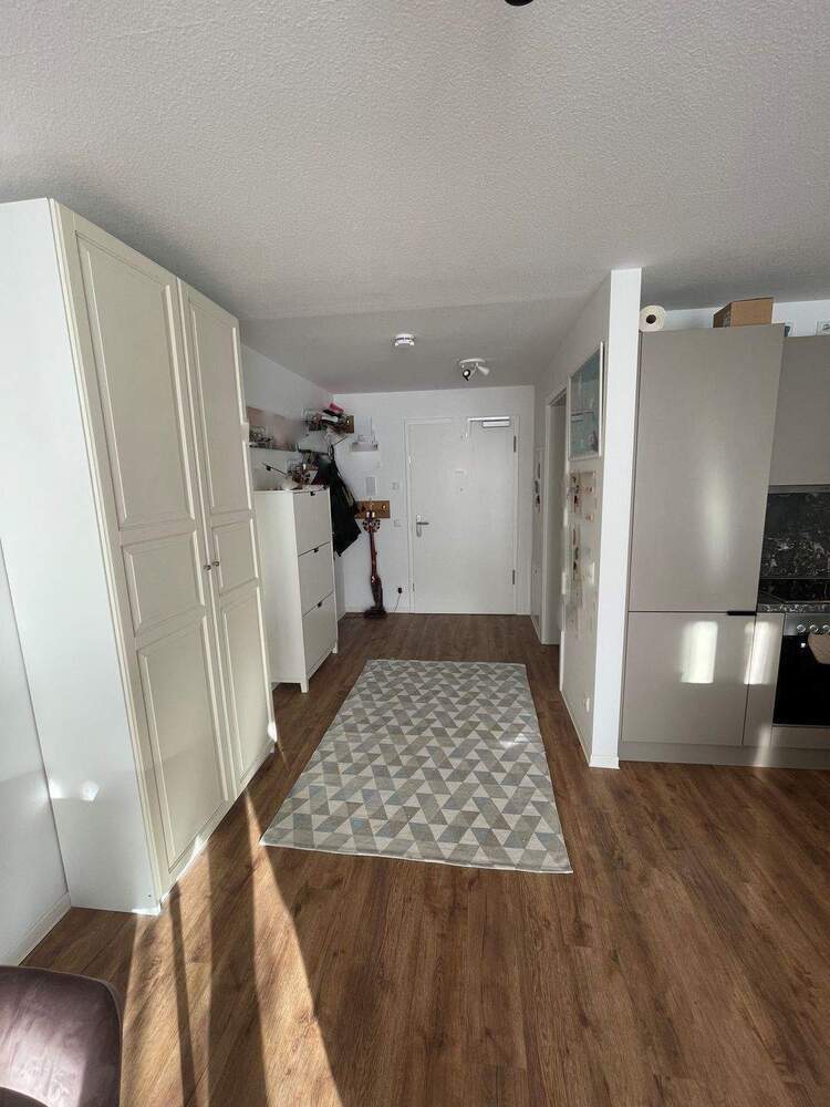 Charmante 2-Zimmer-Wohnung mit Einbauküche und großem Balkon