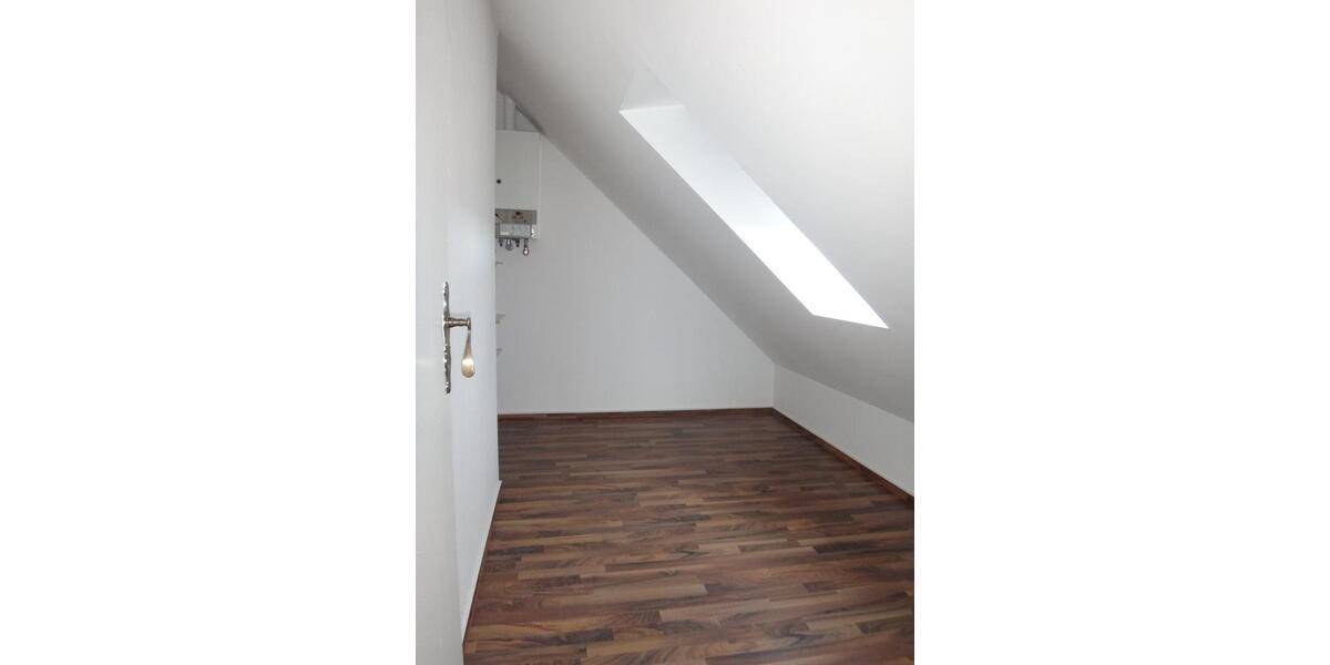 Etagenwohnung Bad Neustadt an der Saale - 5 Zimmer, 110 m&sup2;, 1.000&euro; | Angebot:22054969