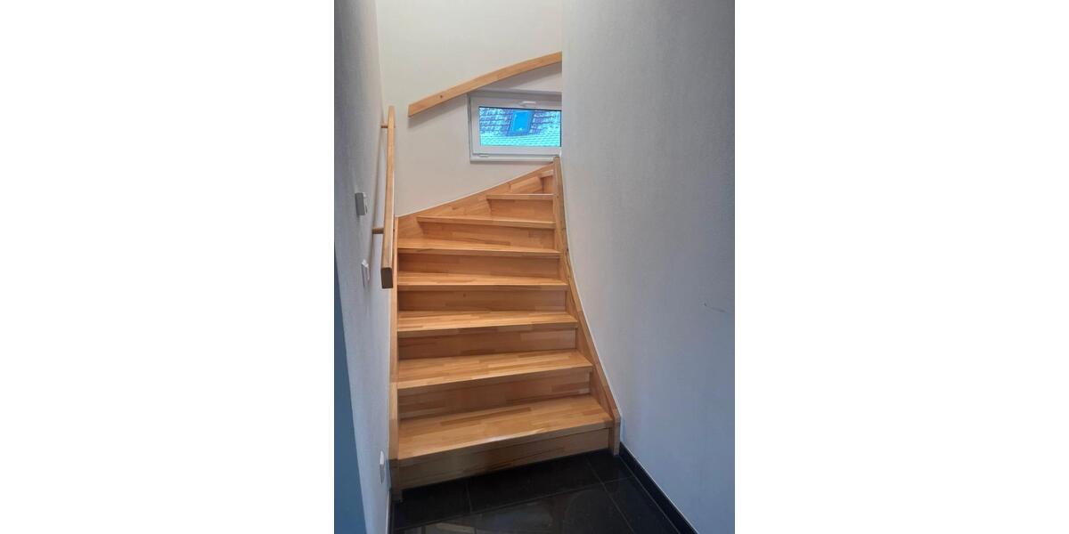 Einfamilienhaus Mössingen - 7 Zimmer, 165 m&sup2;, 1.600&euro; | Angebot:26223808