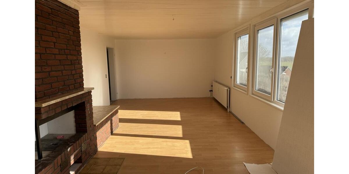 Dachgeschoßwohnung Burg (Dithmarschen) - 3 Zimmer, 65 m&sup2;, 600&euro; | Angebot:25954828