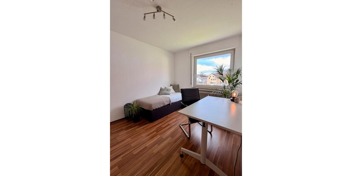 Wohnen auf Zeit Ludwigsburg Pflugfelden - 1 Zimmer, 12 m&sup2;, 449&euro; | Angebot:25957645