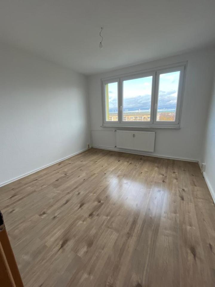 *FamilienWohnung sofort bezugsfertig*