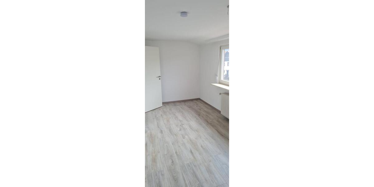 Dachgeschoßwohnung Eschenbach - 4 Zimmer, 79 m&sup2;, 900&euro; | Angebot:26547360