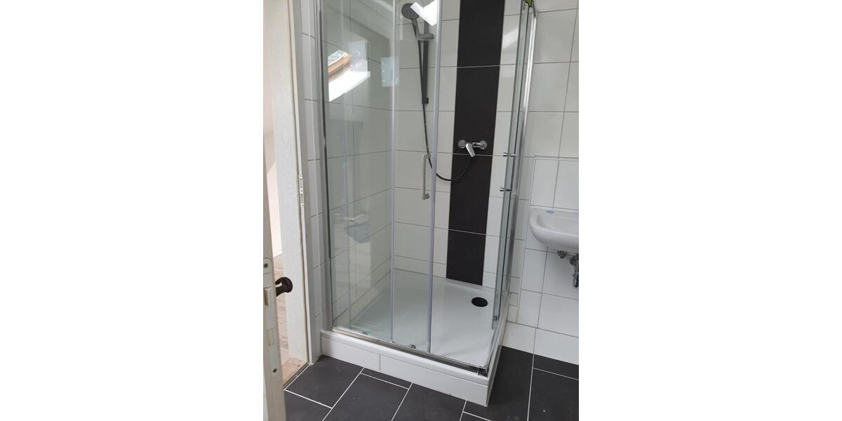 Dachgeschoßwohnung Olbernhau - 3 Zimmer, 45 m&sup2;, 270&euro; | Angebot:24571366