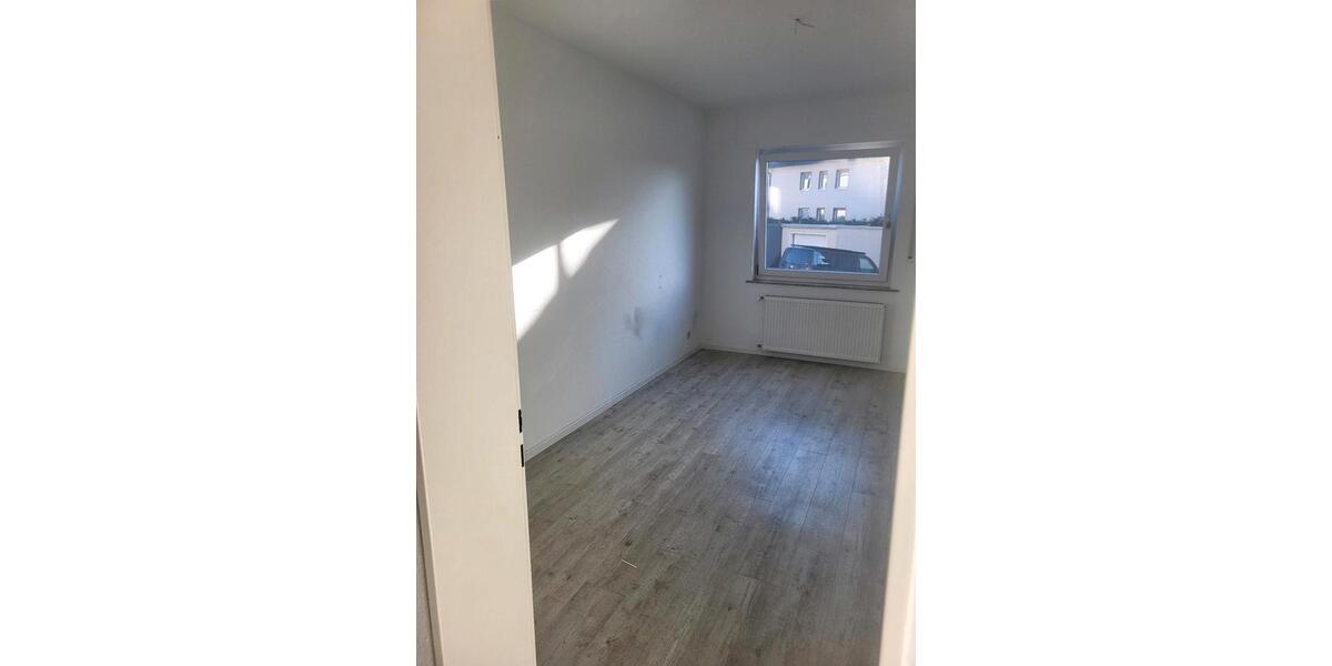 Erdgeschoßwohnung Langenhagen Engelbostel - 3 Zimmer, 91 m&sup2;, 863&euro; | Angebot:24703812