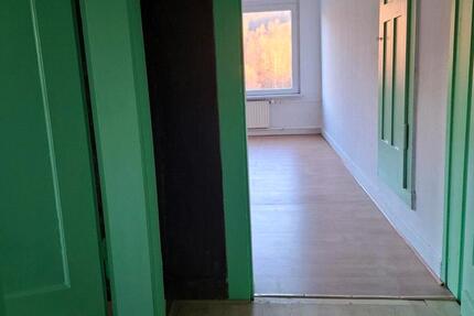 Haus Hamm (Sieg) - 5 Zimmer, 130 m&sup2;, 1.200&euro; | Angebot:25137358