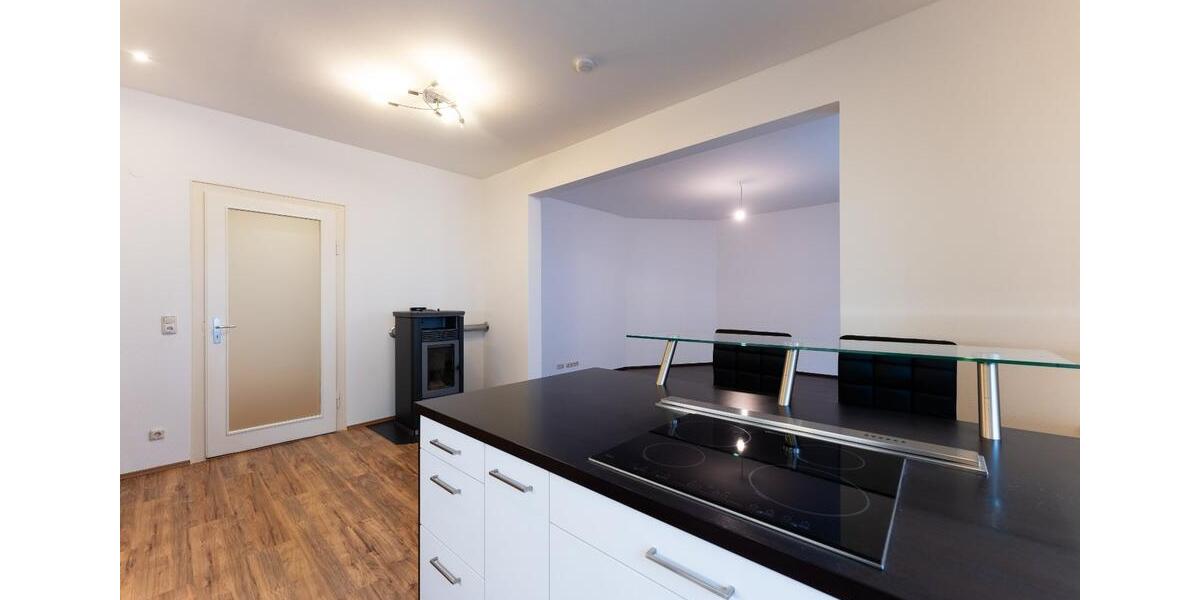 Etagenwohnung Simbach am Inn - 4 Zimmer, 128 m&sup2;, 900&euro; | Angebot:25005319