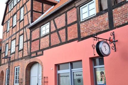 Wohnung Bützow - 5 Zimmer, 139 m&sup2;, 1.200&euro; | Angebot:25974682