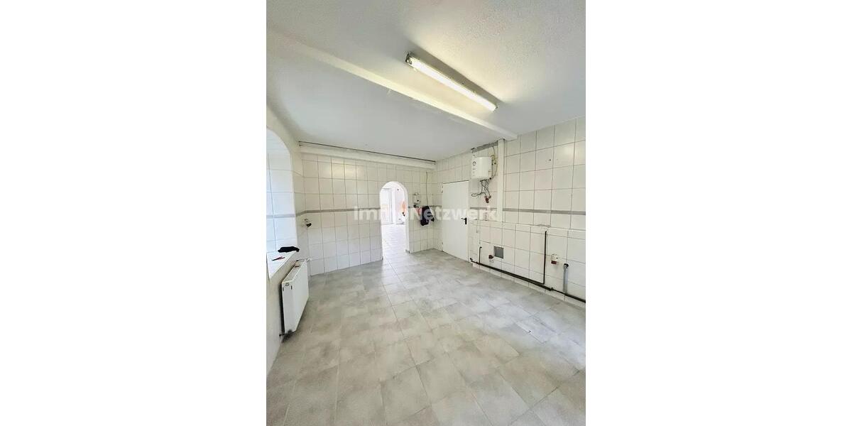 Erdgeschoßwohnung Konradsreuth - 4 Zimmer, 100 m&sup2;, 820&euro; | Angebot:26532740