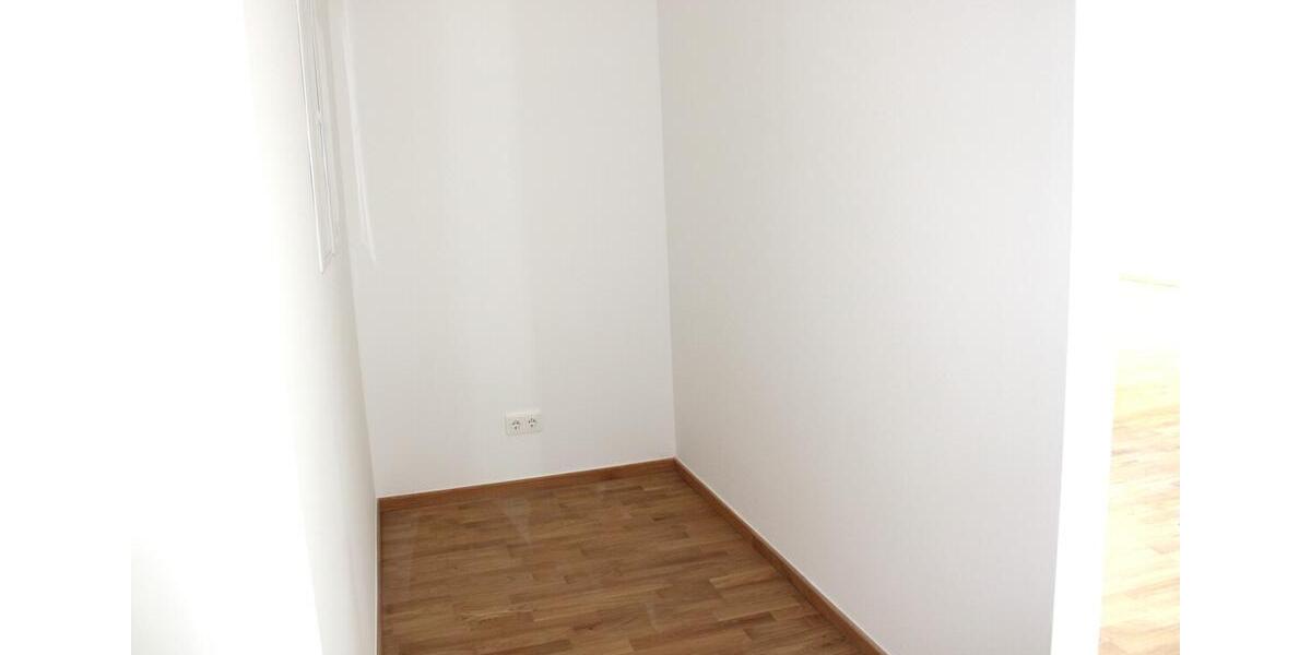 Dachgeschoßwohnung Berlin Charlottenburg-Wilmersdorf - 3 Zimmer, 115 m&sup2;, 2.150&euro; | Angebot:26350742
