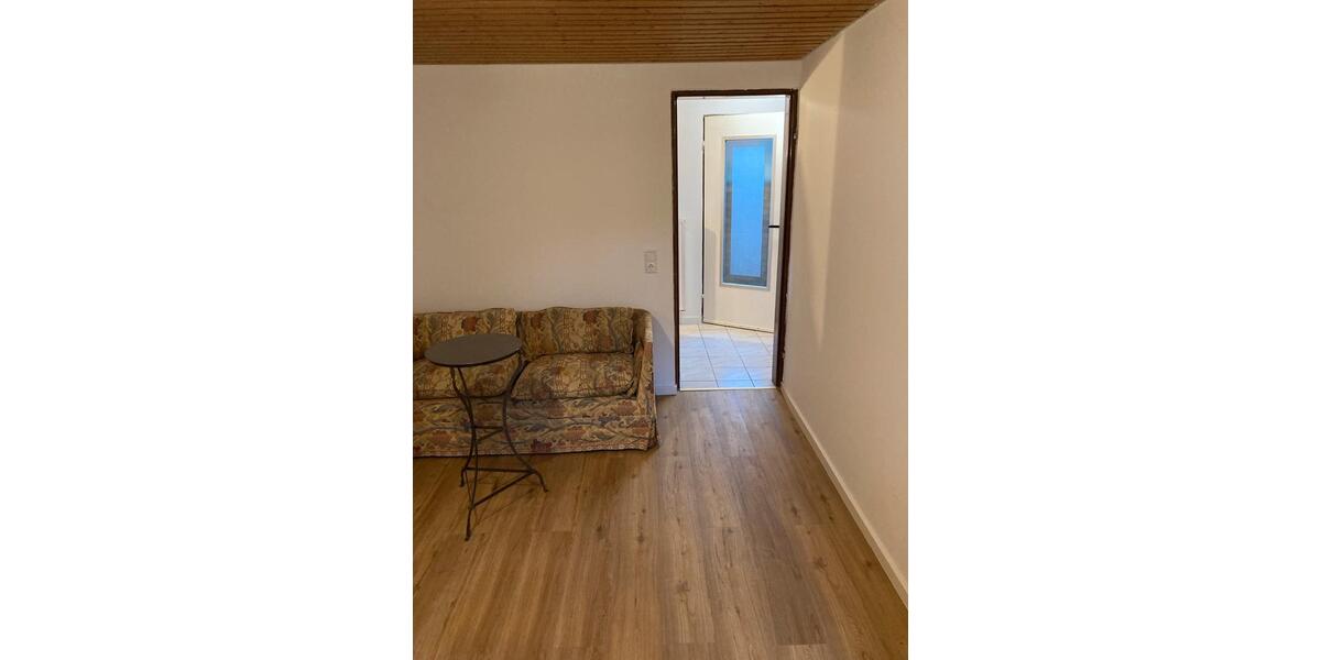 Etagenwohnung Frankenblick - 2 Zimmer, 29 m&sup2;, 530&euro; | Angebot:26286390