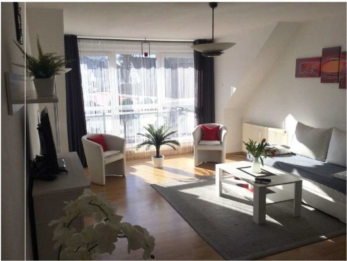 ***Tolle helle, grosse 2 Zimmer Wohnung mit BalkonDachgaube in Schieder-Schwalenberg***