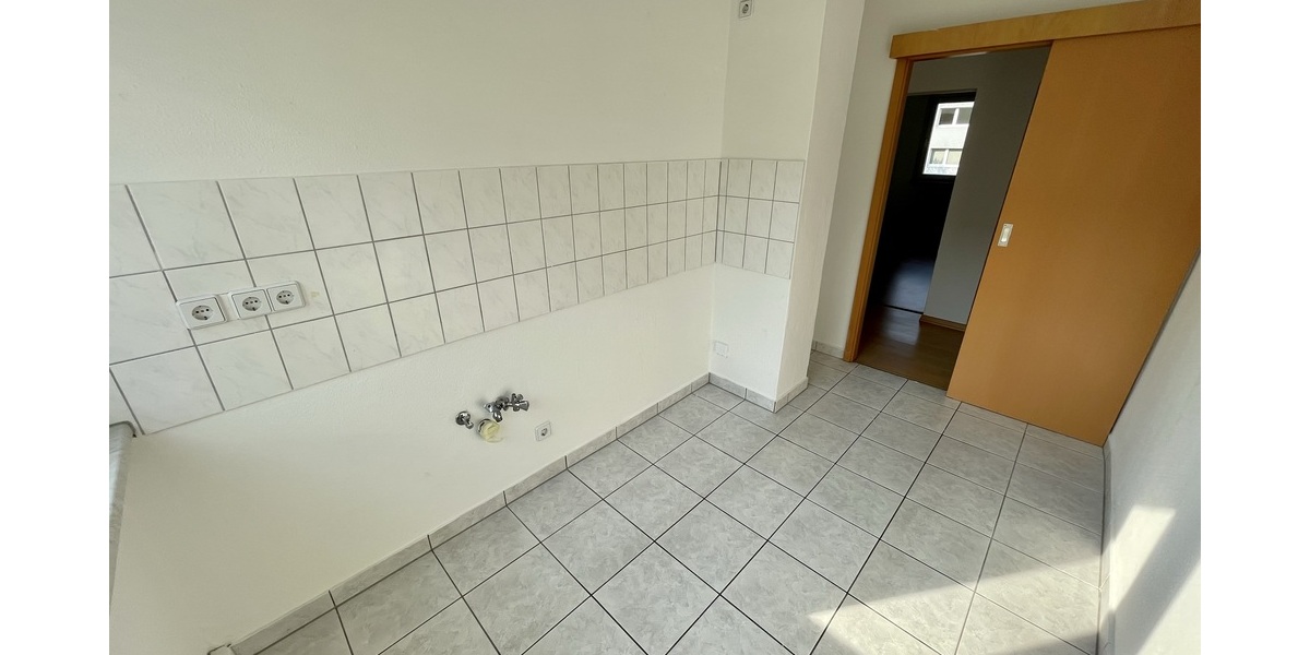 Gera-Langenberg! 4 Raum Whg. mit Balkon und Wanne! - Etagenwohnung Gera Langenberg | Angebot:27190932