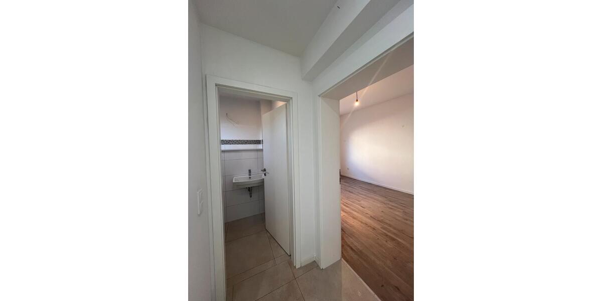 Erdgeschoßwohnung Lage - 1 Zimmer, 42 m&sup2;, 450&euro; | Angebot:25854710