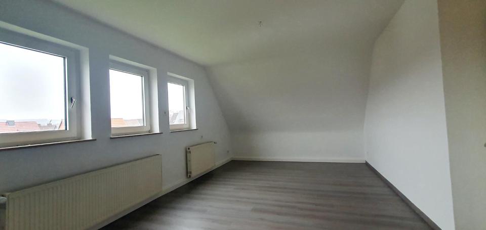Dachgeschoßwohnung Rotenburg an der Fulda - 2 Zimmer, 53 m&sup2;, 400&euro; | Angebot:23844506