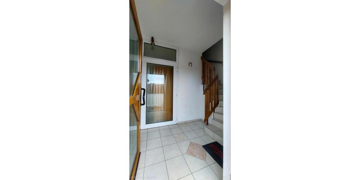 Etagenwohnung Vestenbergsgreuth - 4 Zimmer, 100 m&sup2;, 825&euro; | Angebot:26431471