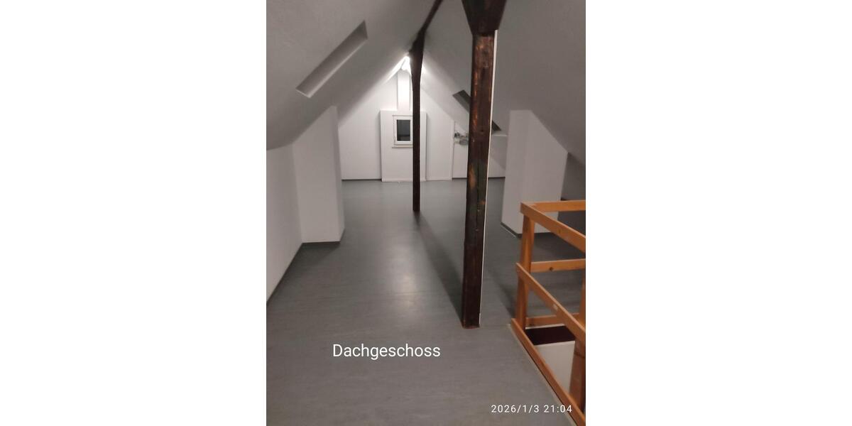 3 ZKB + Gäste-WC + Dachgeschoss. 3 zimmer