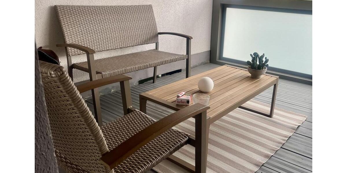 Großzügiges möbliertes Zimmer in WG 1 zimmer