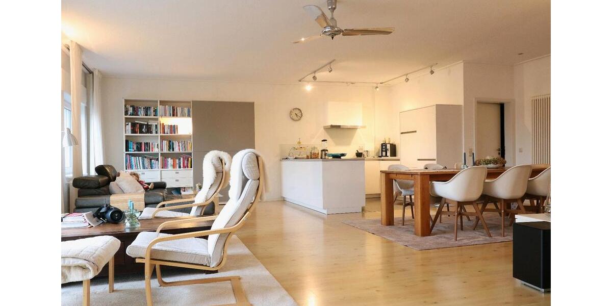 Charmanter Bungalow zu vermieten. Ruhige , zentrale Lage 4 zimmer