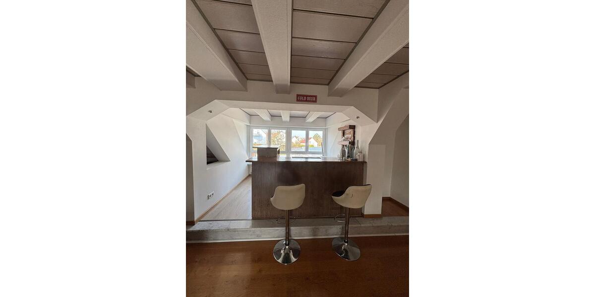 Dachgeschoßwohnung Markt Indersdorf - 4 Zimmer, 130 m&sup2;, 2.150&euro; | Angebot:25881481