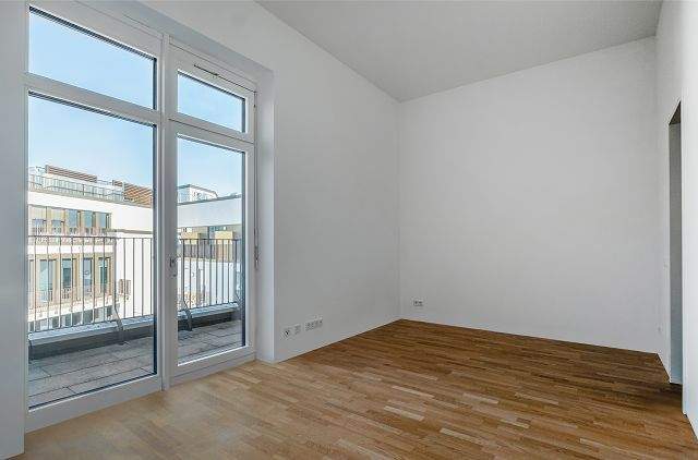 Etagenwohnung Berlin Moabit - 2 Zimmer, 122 m&sup2;, 3.200&euro; | Angebot:24825721