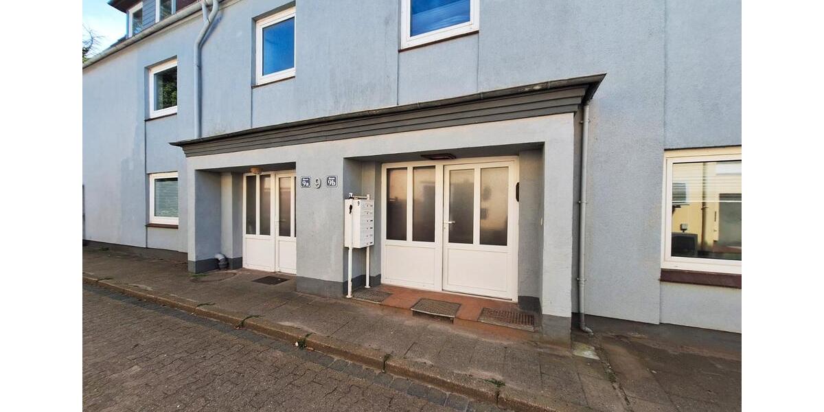 Dachgeschoßwohnung Flensburg - 2.5 Zimmer, 75 m&sup2;, 670&euro; | Angebot:26263086