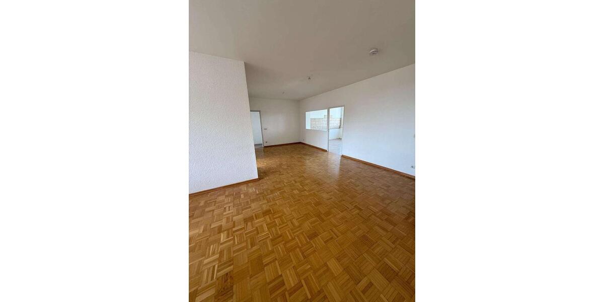 Etagenwohnung Karlsruhe Wettersbach - 4 Zimmer, 126 m&sup2;, 1.225&euro; | Angebot:25145372