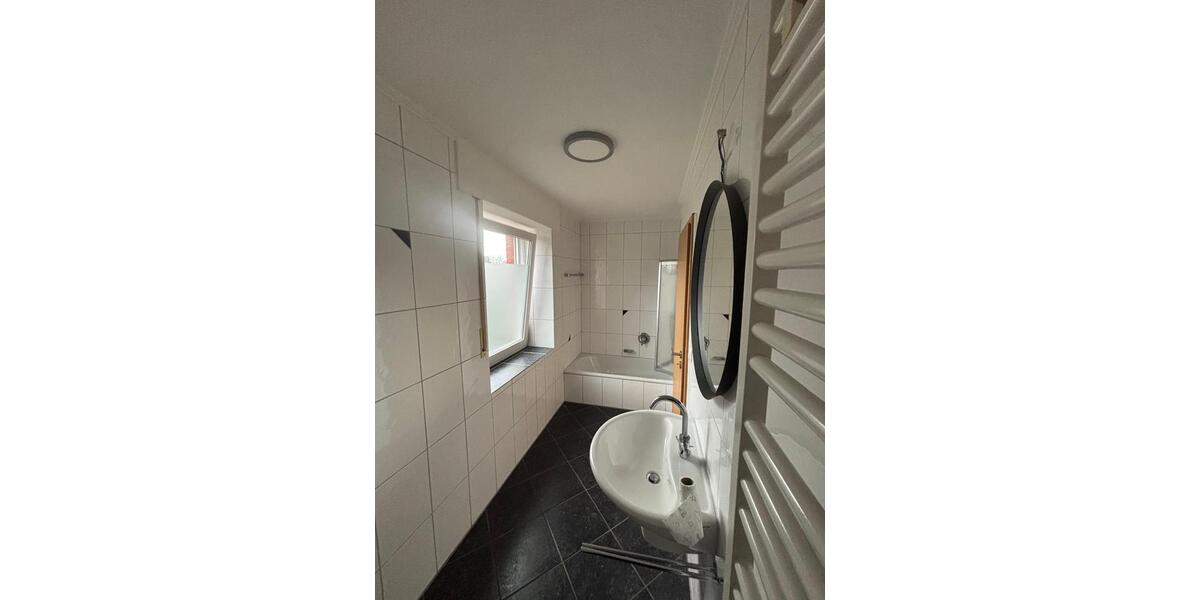 Maisonettenwohnung Hövelhof - 4 Zimmer, 95 m&sup2;, 1.000&euro; | Angebot:25173121