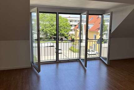Wohnung Obertraubling Niedertraubling - 1 Zimmer, 42 m&sup2;, 520&euro; | Angebot:26985897