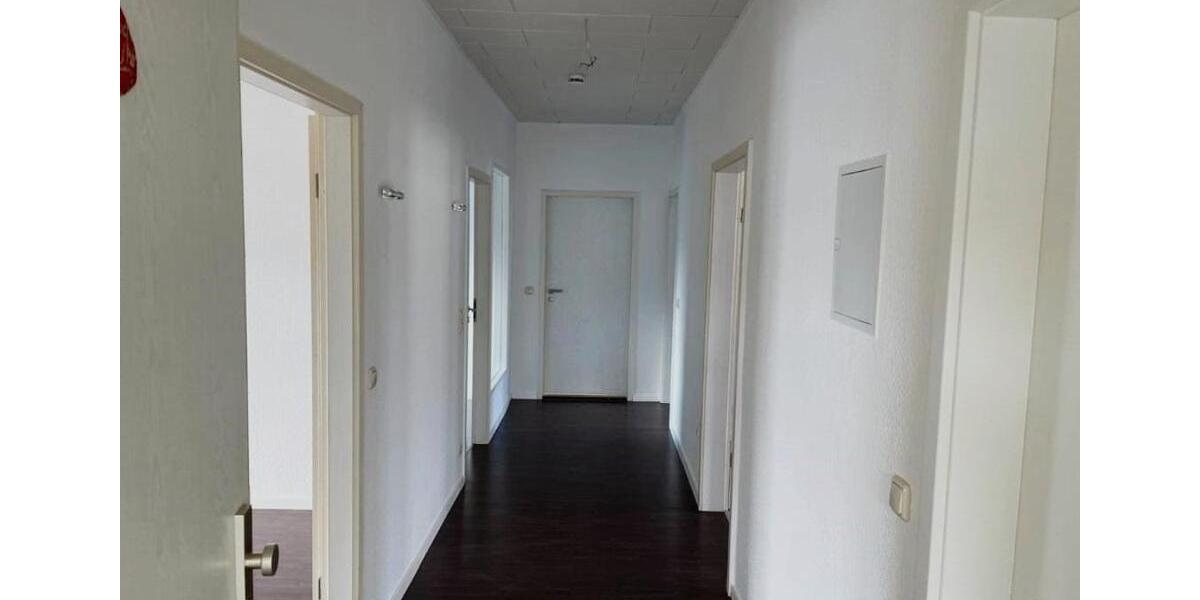 Dachgeschoßwohnung Wilhelmshaven - 4 Zimmer, 125 m&sup2;, 785&euro; | Angebot:26006640