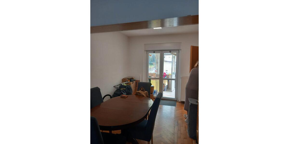 Einfamilienhaus Gotha - 8 Zimmer, 200 m&sup2;, 1.500&euro; | Angebot:26289768