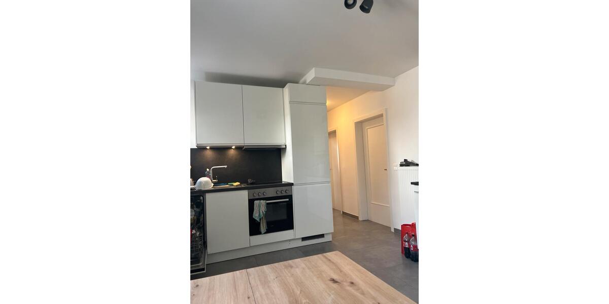Wohnen auf Zeit Kitzingen - 5 Zimmer, 16 m&sup2;, 650&euro; | Angebot:26092707