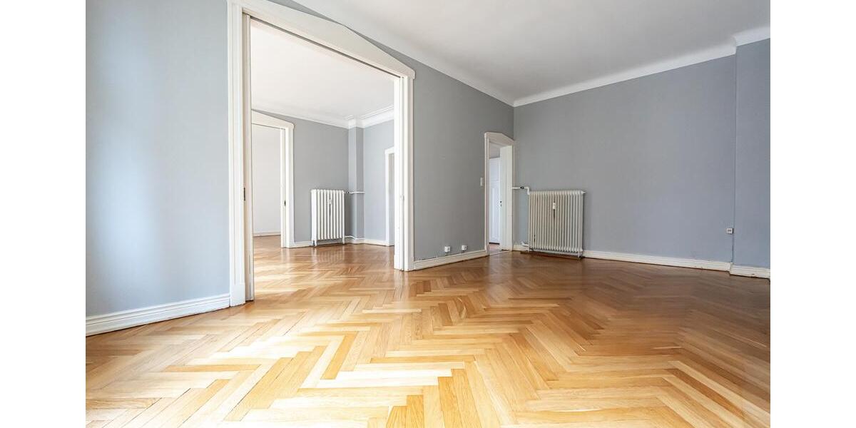 Etagenwohnung Flensburg - 5 Zimmer, 142 m&sup2;, 1.600&euro; | Angebot:26232948