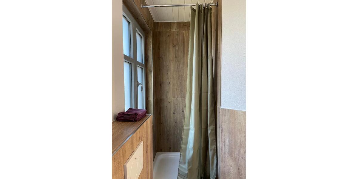 Wohnen auf Zeit Verl - 1 Zimmer, 10 m&sup2;, 390&euro; | Angebot:26342386