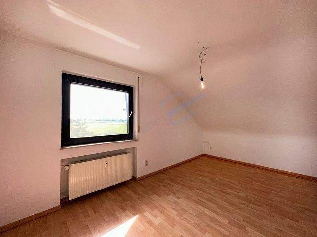 Etagenwohnung Pfungstadt Hahn - 2 Zimmer, 68 m&sup2;, 625&euro; | Angebot:25066201