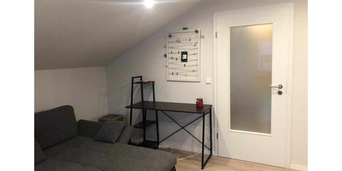 Gemütliche 2 -Zimmer-Dachgeschosswohnung in Freiburg-Oberwiehre 2 zimmer