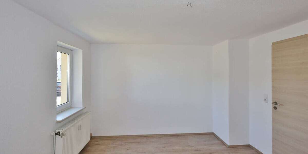 Etagenwohnung Großkayna Großkayna - 3 Zimmer, 60 m&sup2;, 510&euro; | Angebot:27002433