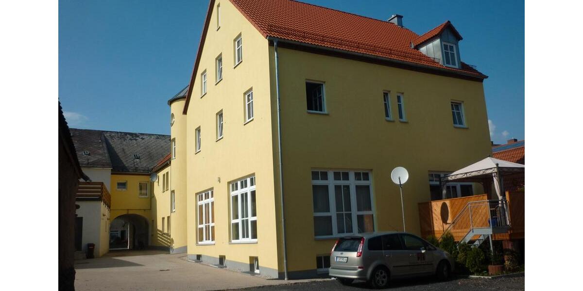Etagenwohnung Mitterteich - 3 Zimmer, 83 m&sup2;, 570&euro; | Angebot:26565028