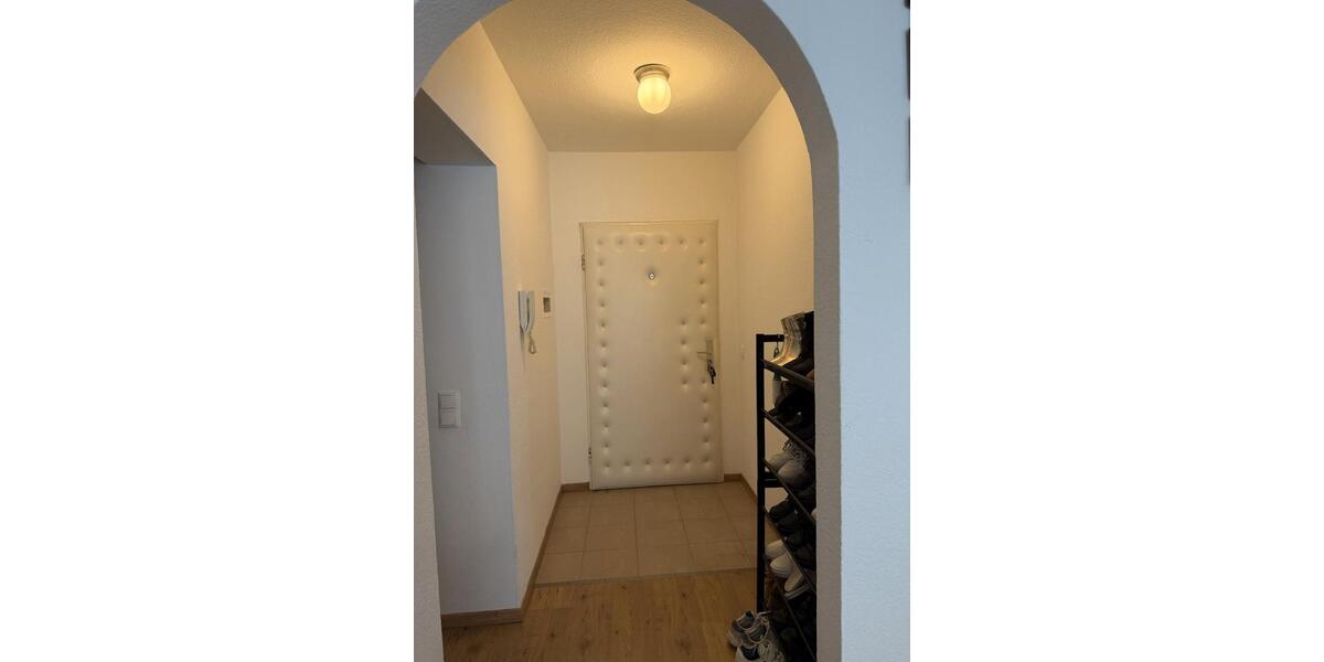 Etagenwohnung Wiesbaden Bierstadt - 2.5 Zimmer, 70 m&sup2;, 910&euro; | Angebot:26670550